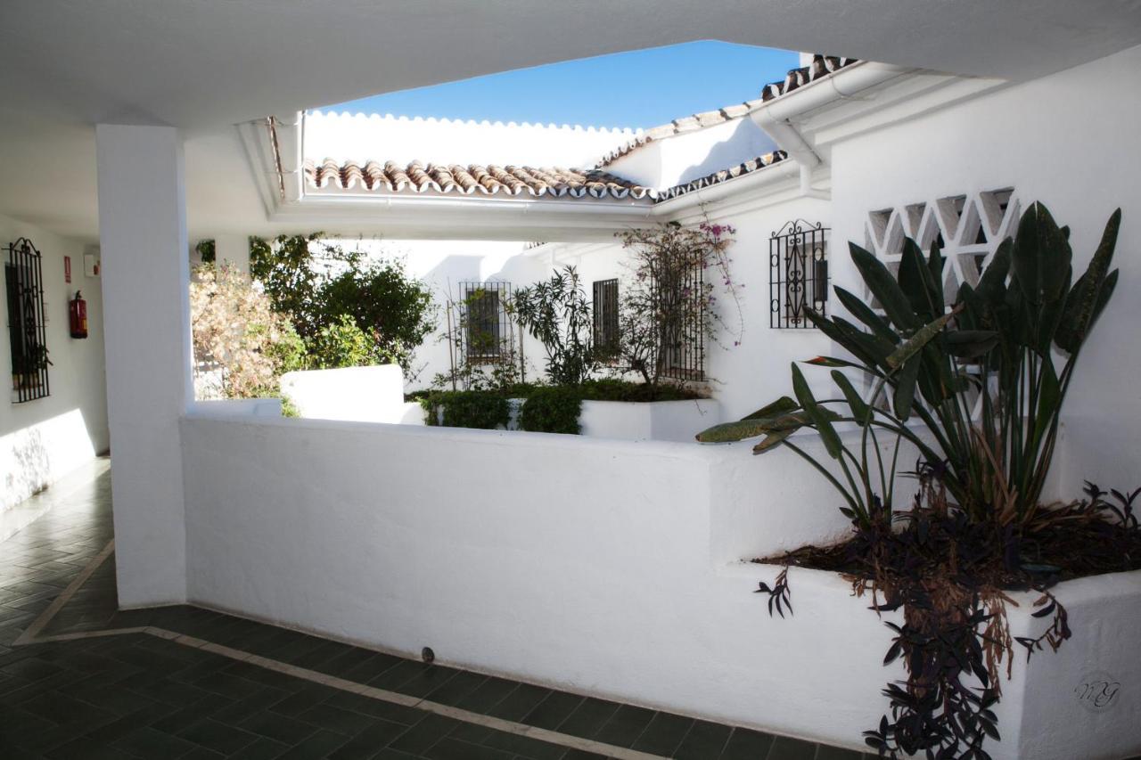Ferienwohnung Luxury Puerto Banus Penthouse With Parking & Wi-Fi Marbella Exterior foto