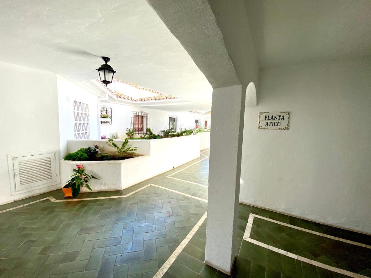 Ferienwohnung Luxury Puerto Banus Penthouse With Parking & Wi-Fi Marbella Exterior foto