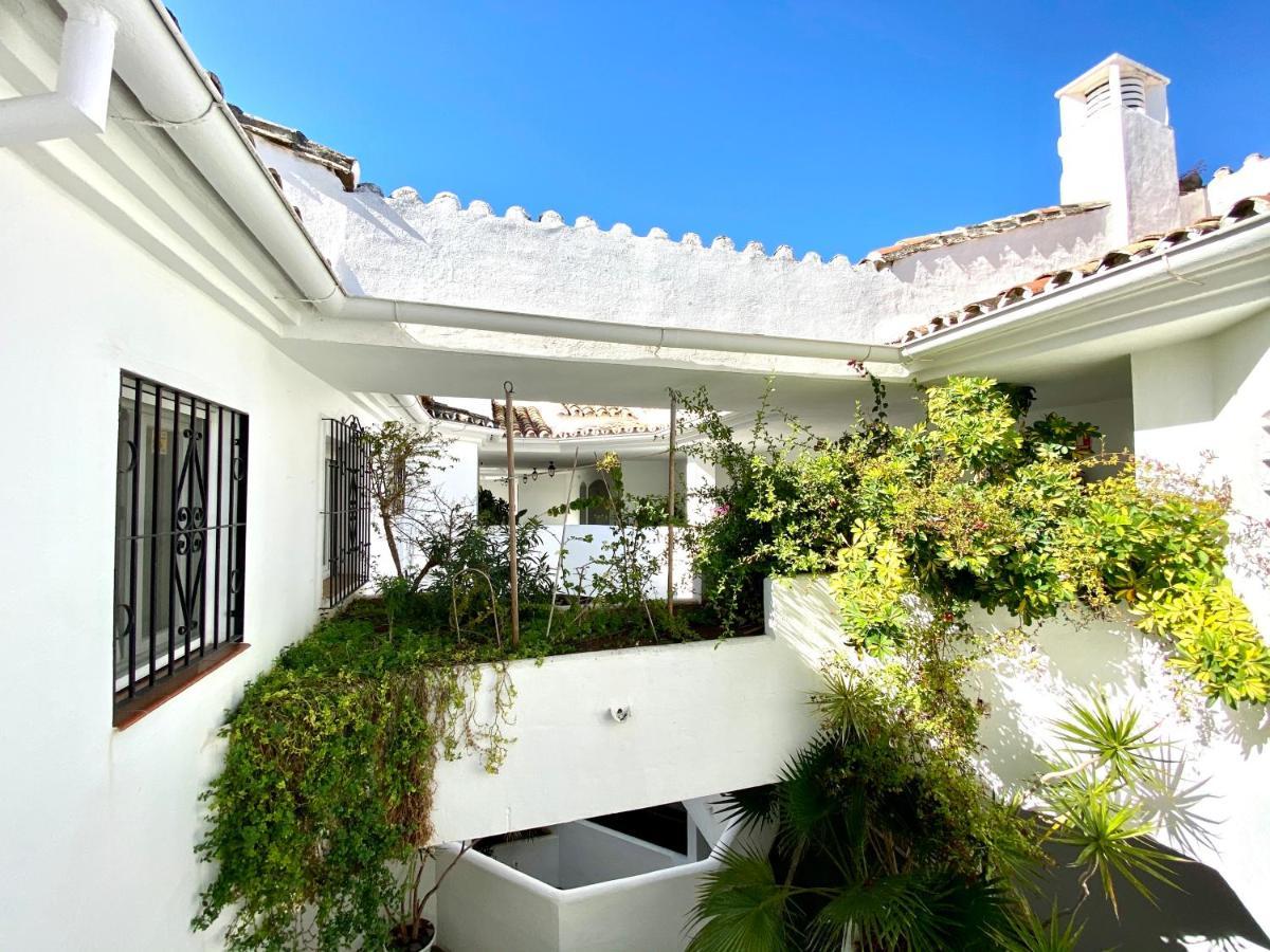 Ferienwohnung Luxury Puerto Banus Penthouse With Parking & Wi-Fi Marbella Exterior foto