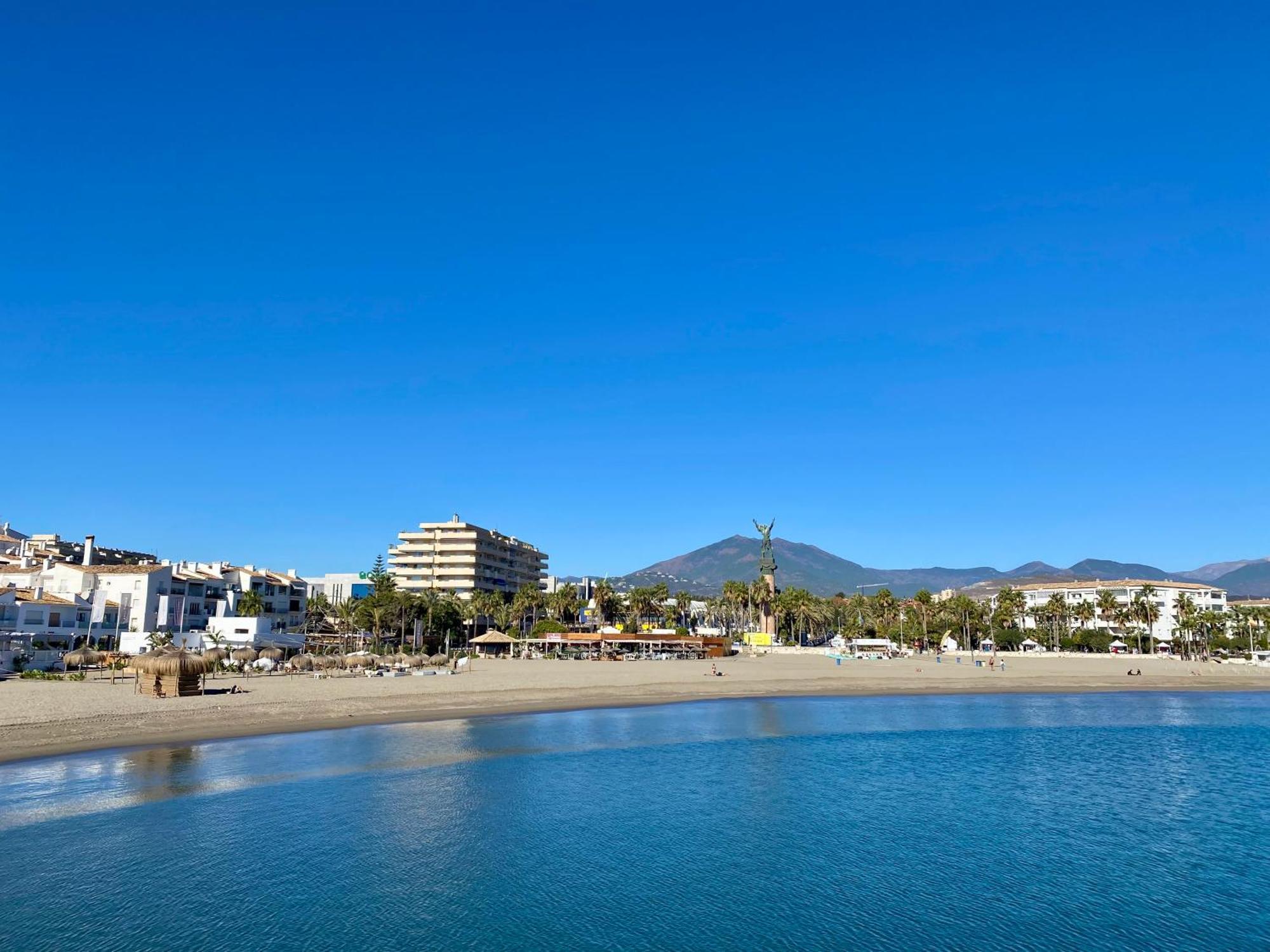 Ferienwohnung Luxury Puerto Banus Penthouse With Parking & Wi-Fi Marbella Exterior foto